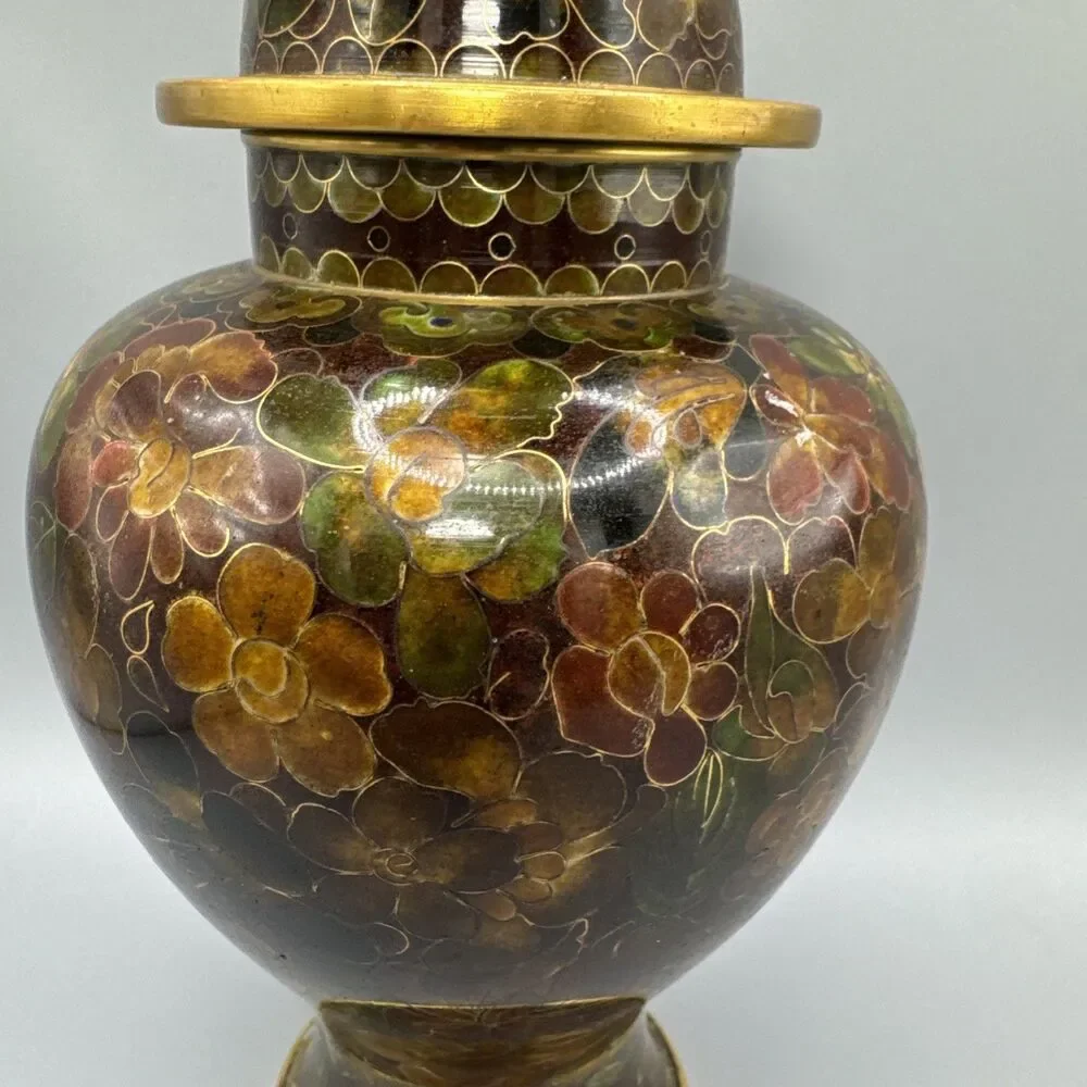 Elegant 8.5” VNT Chinese Thousand Flower Millefleur Cloisonne Brass Ginger Jar